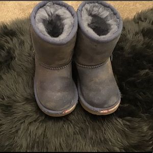 Authentic Ugg Toddler Boots. Size 7. Lavender.